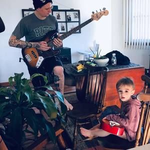 Meet your Posher, Corey